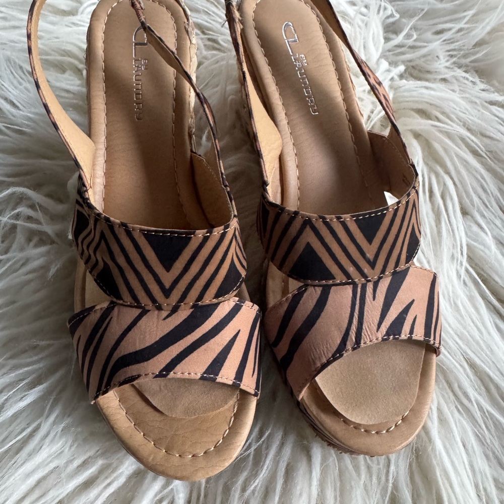 CL by Laundry NWT - Dream Again Wedge Sandal 7 1/2 - Picture 2 of 8